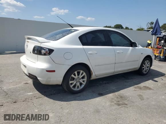 ✅ 2008 Mazda 3 i Touring • VIN: JM1BK12FX81865770 • Lot: 80208985. Listed on Copart with 175,528 mi. Free auction sales archive from the USA and detailed vehicle history report at DreamBid. Image 3.