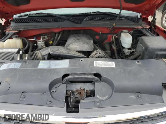 ✅ 2005 Chevrolet Silverado 2500HD Work Truck • VIN: 1GCHC24U05E327995 • Лот: 56559555. Опубликован ранее на Copart с пробегом 244 076 миль. Бесплатный доступ к архиву аукционных продаж из США и подробный отчёт об истории автомобиля на DreamBid. Изображение 11.