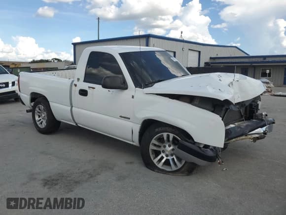 ✅ 2002 Chevrolet Silverado 1500 • VIN: 1GCEK14V02Z132217 • Лот: 68937125. Опубликован ранее на Copart с пробегом 236 778 миль. Бесплатный доступ к архиву аукционных продаж из США и подробный отчёт об истории автомобиля на DreamBid. Изображение 4.