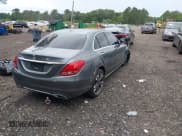 ✅ 2018 Mercedes-Benz C 300 • VIN: 55SWF4KB3JU270016 • Lot: 42739221. Wystawiony na IAAI z przebiegiem 58 669 mil. Bezpłatny archiwum sprzedaży aukcyjnych z USA i szczegółowy raport historii pojazdu na DreamBid. Zdjęcie 4.