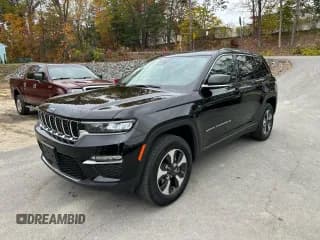 ✅ 2024 Jeep Grand Cherokee • VIN: 1C4RJYB62R8942747 • Lot: 90841325. Wystawiony na Copart z przebiegiem 15 555 mil. Bezpłatny archiwum sprzedaży aukcyjnych z USA i szczegółowy raport historii pojazdu na DreamBid. Zdjęcie 1.