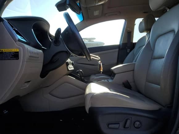 2016 Hyundai Tucson Sport with VIN KM8J3CA29GU194068, listed as a Copart auction lot 70100275 with 76,670 mi miles and Clean title. Bid and sale history available at DreamBid. Image 7.