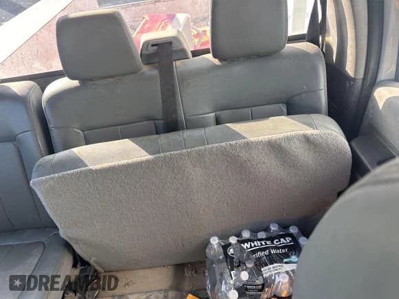 ✅ 2014 Ford F-250 XL • VIN: 1FD7W2BTXEEB19664 • Лот: 43822963. Опубликован ранее на IAAI с пробегом 193 158 миль. Бесплатный доступ к архиву аукционных продаж из США и подробный отчёт об истории автомобиля на DreamBid. Изображение 6.