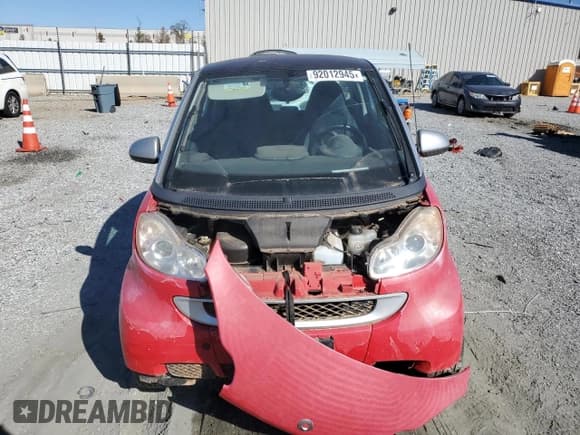 ✅ 2009 Smart fortwo Pure • VIN: WMEEJ31X89K240206 • Lot: 92012945. Listed on Copart with 62,396 mi. Free auction sales archive from the USA and detailed vehicle history report at DreamBid. Image 5.