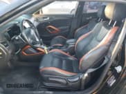 ✅ 2016 Hyundai Veloster Turbo Rally Edition • VIN: KMHTC6AE8GU256953 • Лот: 91122335. Опубликован ранее на Copart с пробегом 88 571 миль. Бесплатный доступ к архиву аукционных продаж из США и подробный отчёт об истории автомобиля на DreamBid. Изображение 7.