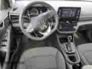 2020 Hyundai Ioniq SE с VIN KMHC75LC6LU197910, выставлен на аукционе Copart как лот 77349304 с пробегом 97 198 миль миль и Списание • Salvage title. История ставок и продаж доступна на DreamBid. Изображение 8.