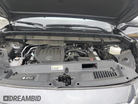 ✅ 2024 Toyota Highlander LE • VIN: 5TDKDRBH2RS554977 • Lot: 87486155. Listed on Copart with 6,870 mi. Free auction sales archive from the USA and detailed vehicle history report at DreamBid. Image 12.