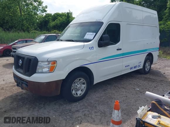 ✅ 2012 Nissan NV S • VIN: 1N6AF0LX8CN115039 • Lot: 42377659. Wystawiony na IAAI z przebiegiem 190 432 mil. Bezpłatny archiwum sprzedaży aukcyjnych z USA i szczegółowy raport historii pojazdu na DreamBid. Zdjęcie 2.