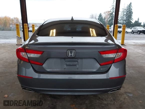 ✅ 2018 Honda Accord EX-L • VIN: 1HGCV2F65JA013975 • Lot: 43693832. Listed on IAAI with 94,752 mi. Free auction sales archive from the USA and detailed vehicle history report at DreamBid. Image 16.