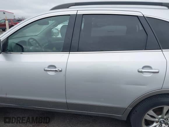 2012 Hyundai Veracruz Limited с VIN KM8NU4CC3CU192174, выставлен на аукционе IAAI как лот 42312174 с пробегом 201 379 миль миль и . История ставок и продаж доступна на DreamBid. Изображение 15.