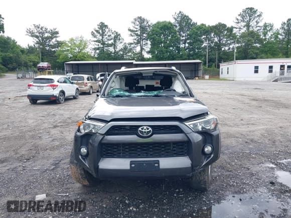 ✅ 2018 Toyota 4Runner SR5 • VIN: JTEBU5JR6J5500316 • Lot: 42373169. Listed on IAAI with 125,214 mi. Free auction sales archive from the USA and detailed vehicle history report at DreamBid. Image 12.