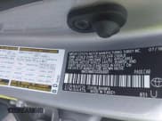 ✅ 2019 Toyota C-HR LE • VIN: NMTKHMBXXKR068081 • Lot: 43385431. Wystawiony na IAAI z przebiegiem Nie podano. Bezpłatny archiwum sprzedaży aukcyjnych z USA i szczegółowy raport historii pojazdu na DreamBid. Zdjęcie 9.