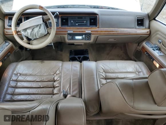 ✅ 1991 Mercury Grand Marquis • VIN: 2MECM75F9MX655898 • Lot: 58300935. Listed on Copart with 25,562 mi. Free auction sales archive from the USA and detailed vehicle history report at DreamBid. Image 8.