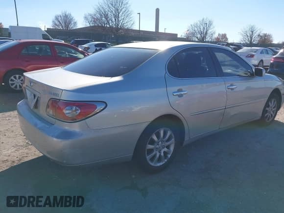 ✅ 2004 Lexus ES 350 • VIN: JTHBA30G845030357 • Lot: 43787513. Listed on IAAI with Not provided. Free auction sales archive from the USA and detailed vehicle history report at DreamBid. Image 4.