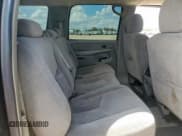 ✅ 2005 Chevrolet Suburban LT • VIN: 3GNEC16Z95G257855 • Лот: 61812335. Опубликован ранее на Copart с пробегом 188 511 миль. Бесплатный доступ к архиву аукционных продаж из США и подробный отчёт об истории автомобиля на DreamBid. Изображение 11.