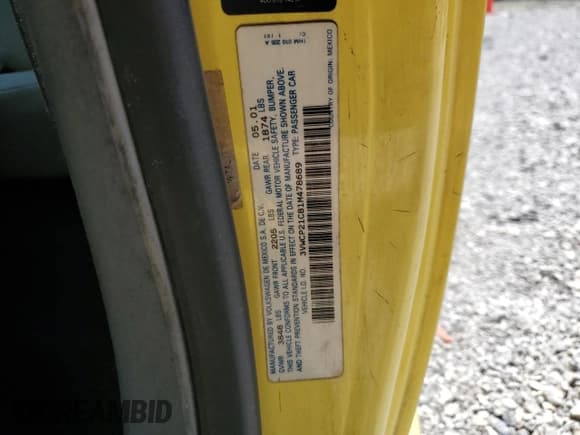 ✅ 2001 Volkswagen Beetle GLS • VIN: 3VWCP21C81M478689 • Lot: 56419645. Wystawiony na Copart z przebiegiem 184 682 mil. Bezpłatny archiwum sprzedaży aukcyjnych z USA i szczegółowy raport historii pojazdu na DreamBid. Zdjęcie 12.