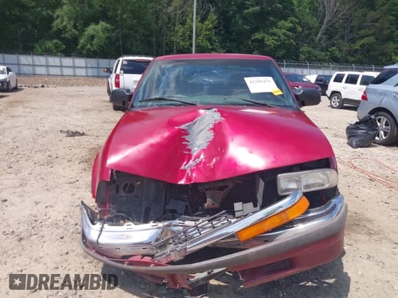 ✅ 1999 Chevrolet S-10 LS • VIN: 1GCCS14X4XK233625 • Лот: 42299475. Опубликован ранее на IAAI с пробегом 201 717 миль. Бесплатный доступ к архиву аукционных продаж из США и подробный отчёт об истории автомобиля на DreamBid. Изображение 6.