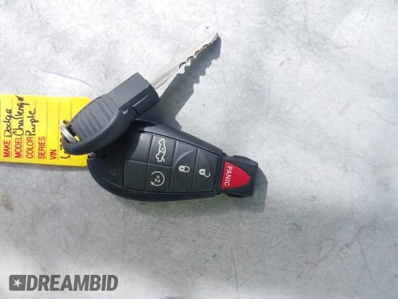 ✅ 2013 Dodge Challenger R/T • VIN: 2C3CDYBT5DH679311 • Lot: 41811852. Wystawiony na IAAI z przebiegiem 85 299 mil. Bezpłatny archiwum sprzedaży aukcyjnych z USA i szczegółowy raport historii pojazdu na DreamBid. Zdjęcie 11.