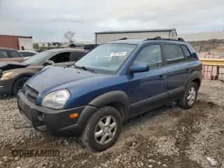 2005 Hyundai Tucson GLS z VIN KM8JN72D85U131798, wystawiony jako Copart lot #79274634 z przebiegiem 122 271 mil mil oraz Szkoda całkowita • Salvage title. Historia ofert i sprzedaży dostępna na DreamBid. Obrazek 1.