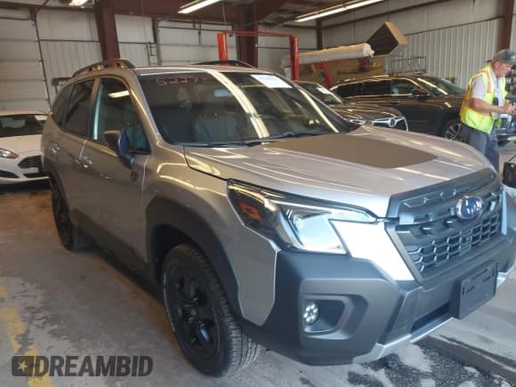 ✅ 2025 Subaru Forester Wilderness • VIN: JF2SKAJCXSH405063 • Lot: 42746916. Listed on IAAI with 73 mi. Free auction sales archive from the USA and detailed vehicle history report at DreamBid. Image 1.