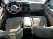 ✅ 2001 Ford Explorer • VIN: 1FMDU64P21UB11722 • Лот: 57425525. Опубликован ранее на Copart с пробегом 116 938 миль. Бесплатный доступ к архиву аукционных продаж из США и подробный отчёт об истории автомобиля на DreamBid. Изображение 8.