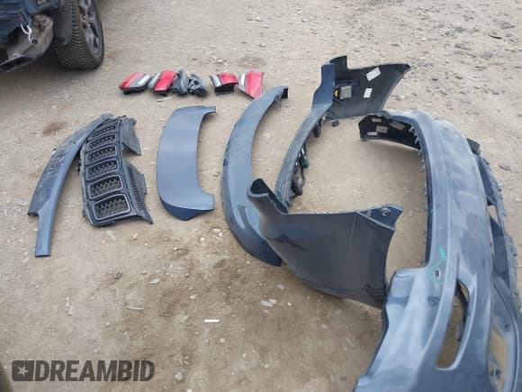 ✅ 2020 Jeep Grand Cherokee Limited X • VIN: 1C4RJFBT4LC106890 • Лот: 42076571. Опубликован ранее на IAAI с пробегом 62 370 миль. Бесплатный доступ к архиву аукционных продаж из США и подробный отчёт об истории автомобиля на DreamBid. Изображение 12.