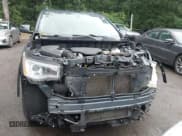 ✅ 2019 GMC Acadia SLE • VIN: 1GKKNLLS3KZ210457 • Lot: 42492603. Wystawiony na IAAI z przebiegiem 96 305 mil. Bezpłatny archiwum sprzedaży aukcyjnych z USA i szczegółowy raport historii pojazdu na DreamBid. Zdjęcie 12.