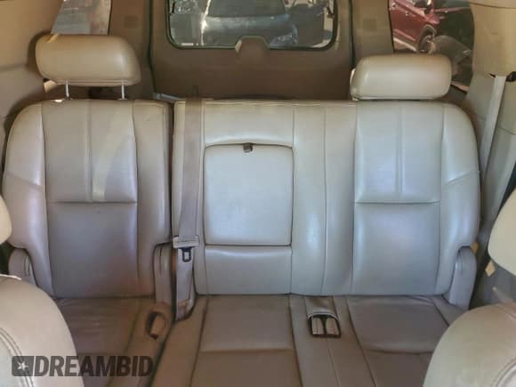 ✅ 2007 Chevrolet Suburban LT • VIN: 1GNFC16J57J214467 • Lot: 89840385. Listed on Copart with 205,287 mi. Free auction sales archive from the USA and detailed vehicle history report at DreamBid. Image 10.