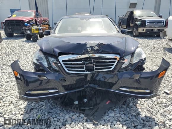 ✅ 2011 Mercedes-Benz E 550 Luxury • VIN: WDDHF9AB2BA310465 • Lot: 53798105. Listed on Copart with 158,173 mi. Free auction sales archive from the USA and detailed vehicle history report at DreamBid. Image 5.