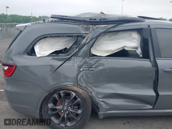 ✅ 2021 Dodge Durango GT • VIN: 1C4RDJDG4MC725159 • Lot: 42276182. Wystawiony na IAAI z przebiegiem 40 768 mil. Bezpłatny archiwum sprzedaży aukcyjnych z USA i szczegółowy raport historii pojazdu na DreamBid. Zdjęcie 6.