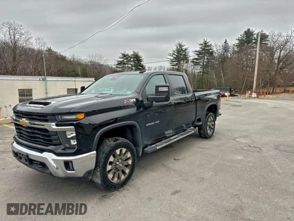 ✅ 2024 Chevrolet Silverado 2500HD LT • VIN: 2GC4YNEY5R1254844 • Лот: 95416385. Опубликован ранее на Copart с пробегом Не указан. Бесплатный доступ к архиву аукционных продаж из США и подробный отчёт об истории автомобиля на DreamBid. Изображение 1.