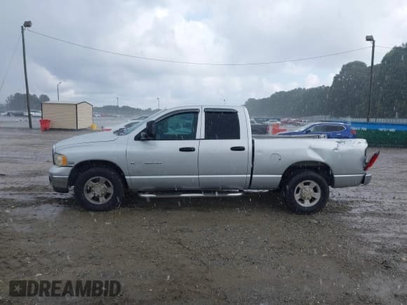 ✅ 2004 Dodge 2500 ST • VIN: 3D7KA28D24G192313 • Lot: 43074955. Wystawiony na IAAI z przebiegiem 214 468 mil. Bezpłatny archiwum sprzedaży aukcyjnych z USA i szczegółowy raport historii pojazdu na DreamBid. Zdjęcie 14.