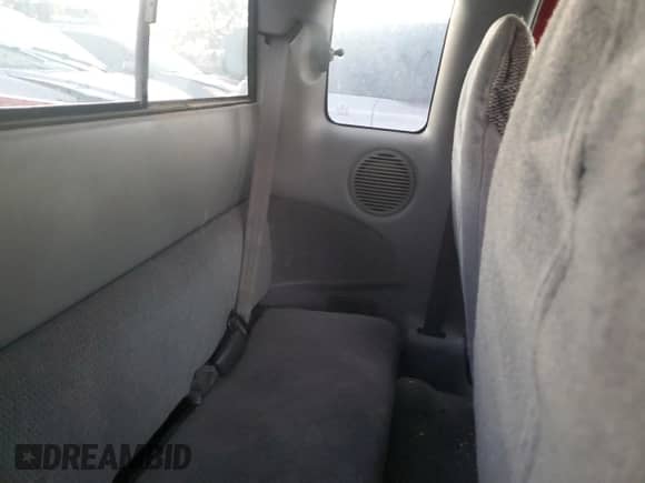 1999 Dodge Dakota SLT z VIN 1B7GL22Y9XS291259, wystawiony jako Copart lot #83895464 z przebiegiem 94 161 mil mil oraz Czysty tytuł • Clean title. Historia ofert i sprzedaży dostępna na DreamBid. Obrazek 10.