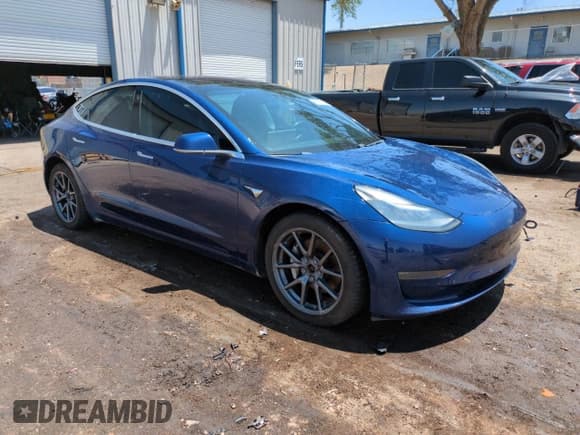 ✅ 2018 Tesla Model 3 Long Range Battery • VIN: 5YJ3E1EBXJF146469 • Lot: 60101515. Wystawiony na Copart z przebiegiem 131 507 mil. Bezpłatny archiwum sprzedaży aukcyjnych z USA i szczegółowy raport historii pojazdu na DreamBid. Zdjęcie 4.