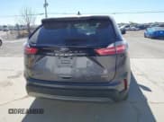 ✅ 2024 Ford Edge SEL • VIN: 2FMPK4J94RBA98745 • Lot: 43671983. Wystawiony na IAAI z przebiegiem 51 079 mil. Bezpłatny archiwum sprzedaży aukcyjnych z USA i szczegółowy raport historii pojazdu na DreamBid. Zdjęcie 16.