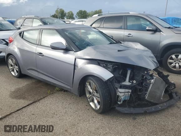 ✅ 2012 Hyundai Veloster w/Red Int • VIN: KMHTC6AD5CU070322 • Lot: 72615764. Wystawiony na Copart z przebiegiem Nie podano. Bezpłatny archiwum sprzedaży aukcyjnych z USA i szczegółowy raport historii pojazdu na DreamBid. Zdjęcie 4.