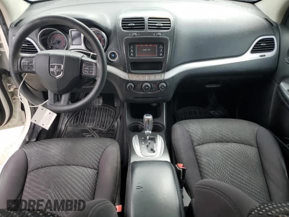 ✅ 2013 Dodge Journey SXT • VIN: 3C4PDCBG3DT630389 • Lot: 89899325. Wystawiony na Copart z przebiegiem 120 976 mil. Bezpłatny archiwum sprzedaży aukcyjnych z USA i szczegółowy raport historii pojazdu na DreamBid. Zdjęcie 8.