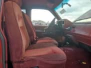 ✅ 1991 Chevrolet Silverado 1500 • VIN: 2GCEC19K4M1244011 • Lot: 90427375. Wystawiony na Copart z przebiegiem 318 940 mil. Bezpłatny archiwum sprzedaży aukcyjnych z USA i szczegółowy raport historii pojazdu na DreamBid. Zdjęcie 7.