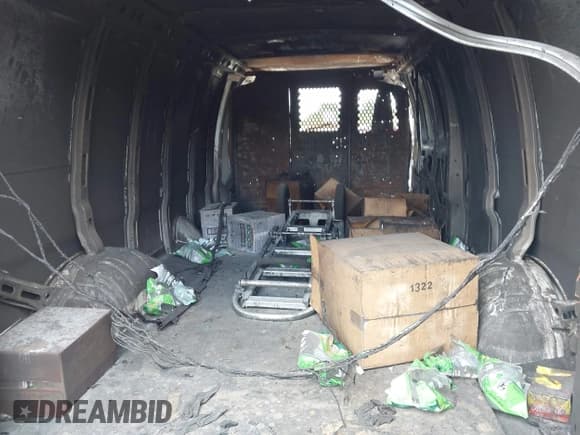 ✅ 2019 Chevrolet Express Cargo • VIN: 1GCWGBFP3K1171862 • Лот: 42027673. Опубликован ранее на IAAI с пробегом Не указан. Бесплатный доступ к архиву аукционных продаж из США и подробный отчёт об истории автомобиля на DreamBid. Изображение 14.