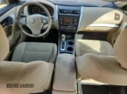 ✅ 2015 Nissan Altima S • VIN: 1N4AL3AP4FN318407 • Lot: 82555835. Listed on Copart with 172,418 mi. Free auction sales archive from the USA and detailed vehicle history report at DreamBid. Image 8.