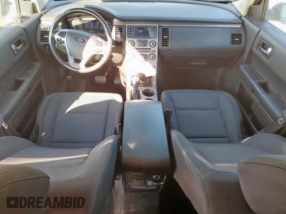 ✅ 2017 Ford Flex SE • VIN: 2FMGK5B88HBA09964 • Lot: 82425425. Wystawiony na Copart z przebiegiem 66 276 mil. Bezpłatny archiwum sprzedaży aukcyjnych z USA i szczegółowy raport historii pojazdu na DreamBid. Zdjęcie 9.