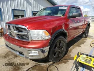 ✅ 2010 Dodge 1500 SLT • VIN: 1D7RV1GT1AS119623 • Лот: 75619904. Опубликован ранее на Copart с пробегом 147 961 миль. Бесплатный доступ к архиву аукционных продаж из США и подробный отчёт об истории автомобиля на DreamBid. Изображение 1.