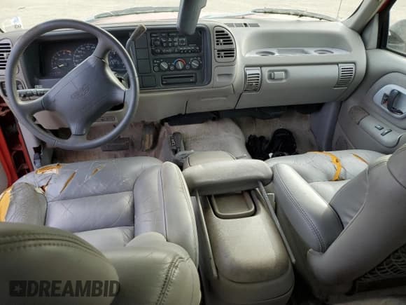 ✅ 1995 GMC Yukon • VIN: 1GKEK13K4SJ759125 • Лот: 82770695. Опубликован ранее на Copart с пробегом 147 931 миль. Бесплатный доступ к архиву аукционных продаж из США и подробный отчёт об истории автомобиля на DreamBid. Изображение 8.