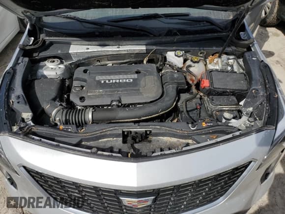 ✅ 2019 Cadillac XT4 FWD Premium Luxury • VIN: 1GYFZCR42KF147440 • Лот: 74999994. Опубликован ранее на Copart с пробегом Не указан. Бесплатный доступ к архиву аукционных продаж из США и подробный отчёт об истории автомобиля на DreamBid. Изображение 12.