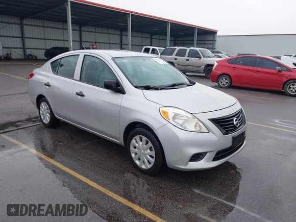 ✅ 2013 Nissan Versa SV • VIN: 3N1CN7AP3DL845875 • Lot: 42985110. Listed on IAAI with 60,997 mi. Free auction sales archive from the USA and detailed vehicle history report at DreamBid. Image 1.