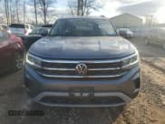 ✅ 2023 Volkswagen Atlas SE • VIN: 1V2LP2CA4PC557932 • Лот: 81502634. Опубликован ранее на Copart с пробегом 23 583 миль. Бесплатный доступ к архиву аукционных продаж из США и подробный отчёт об истории автомобиля на DreamBid. Изображение 5.