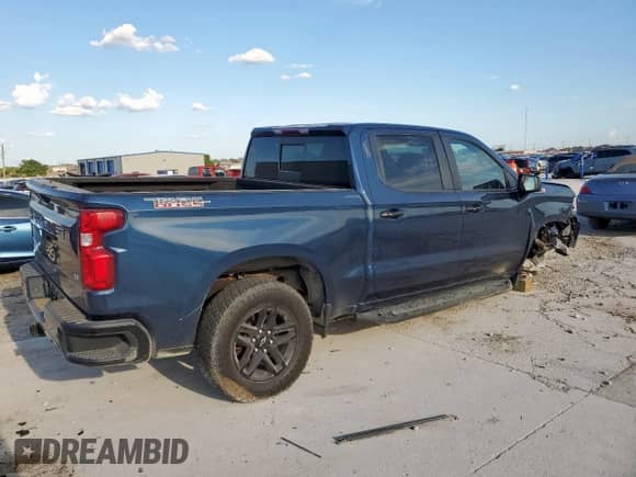 2019 Chevrolet Silverado 1500 LT Trail Boss with VIN 1GCPYFED7KZ292802, listed as a Copart auction lot 69352035 with 57,146 mi miles and Salvage title. Bid and sale history available at DreamBid. Image 3.