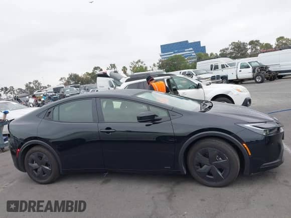 2025 Toyota Prius LE с VIN JTDADABU8S3028614, выставлен на аукционе IAAI как лот 43409864 с пробегом 11 339 миль миль и . История ставок и продаж доступна на DreamBid. Изображение 13.