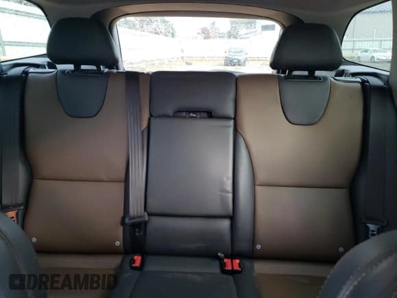 ✅ 2017 Volvo XC60 Dynamic • VIN: YV449MRR4H2097295 • Lot: 90348195. Listed on Copart with 107,710 mi. Free auction sales archive from the USA and detailed vehicle history report at DreamBid. Image 10.