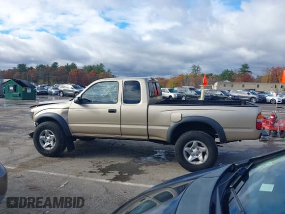 ✅ 2003 Toyota Tacoma • VIN: 5TEWN72N33Z160195 • Lot: 43573684. Listed on IAAI with 83,822 mi. Free auction sales archive from the USA and detailed vehicle history report at DreamBid. Image 14.